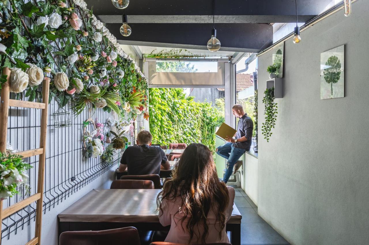C&F Hostel Porto Dış mekan fotoğraf